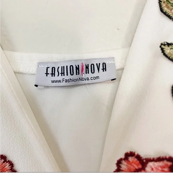 Can't Fade Away Maxi Dress
White Shorts Romper Maxi Dress - Picture 11 of 12